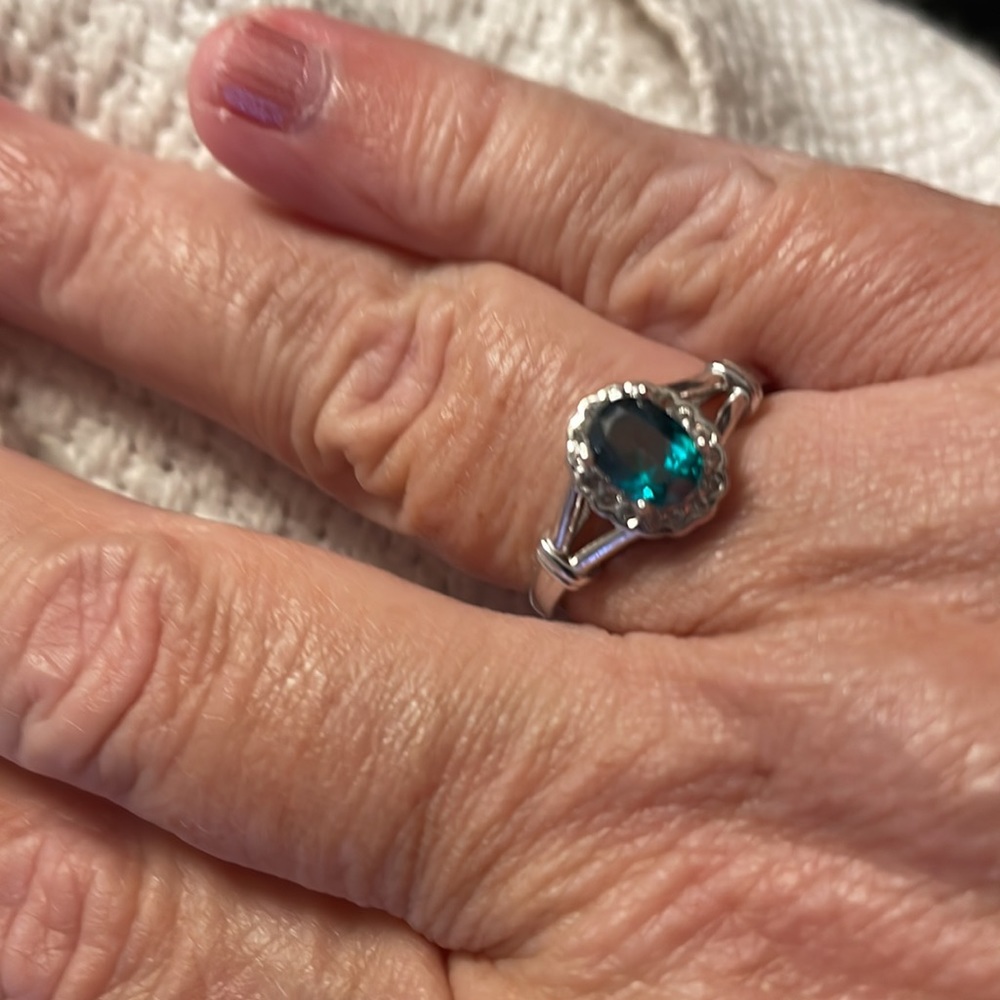 Lovely 925 Silver Ring Green Topaz And CZ Stones